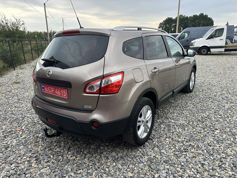 Nissan кашкай +2 свіжо пригнаний сертифікований в дуже гарному стані по всіх питаннях телефонуйте