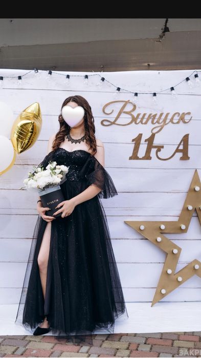 Випускна сукня чорна