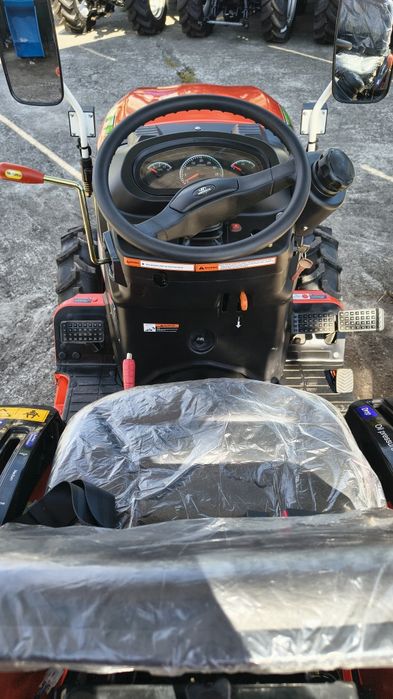 Trator Hinomoto HM3030 Novo C/pneu radial