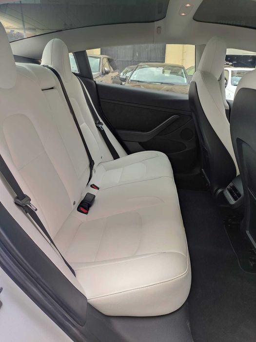 TESLA MODEL 3 a Venda -Otima Oferta -Pouco Uso - Aproveite