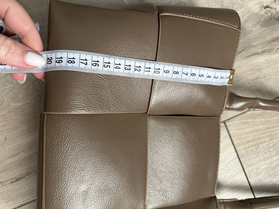 Поодам сумку, в гарному стані