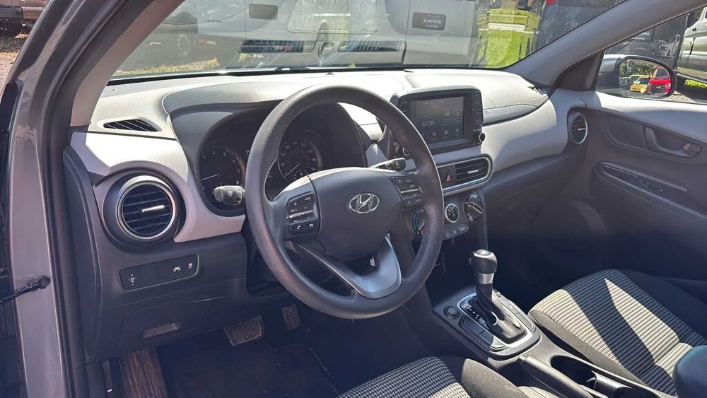 Hyundai Kona      2019