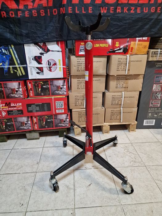 Macaco de força novo entrego em mãos para tudo país