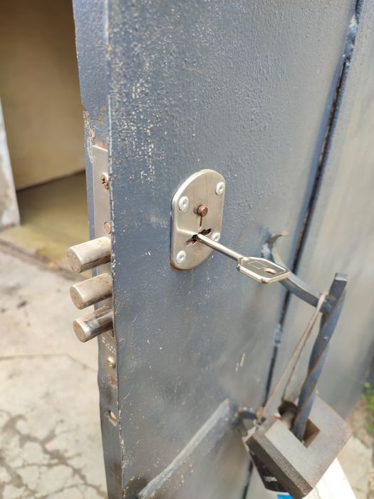 Продаю гараж а/к Лада в Октябрьском