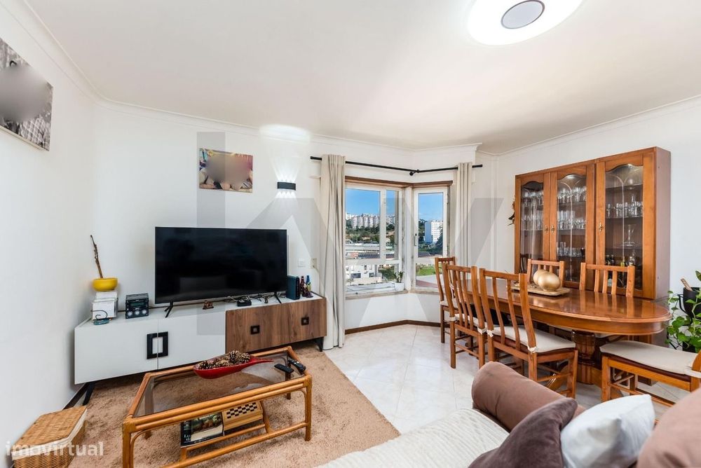 Apartamento T3 luminoso e acolhedor em Rio de Mouro