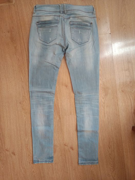 Spodnie damskie jasny jeans bershka M 38