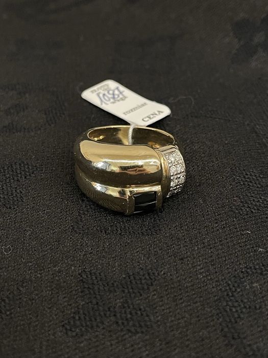 Złoty pierścionek 585 z diamentami / 10,87 g