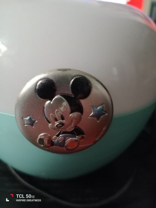 Candeeiro de presença para quarto de criança.