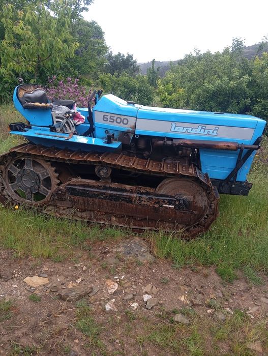 Vendo trator de rastros