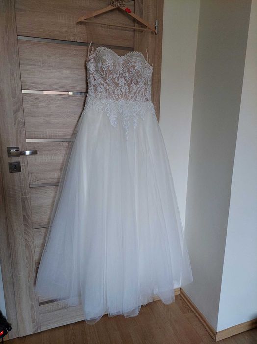 Suknia ślubna ivory