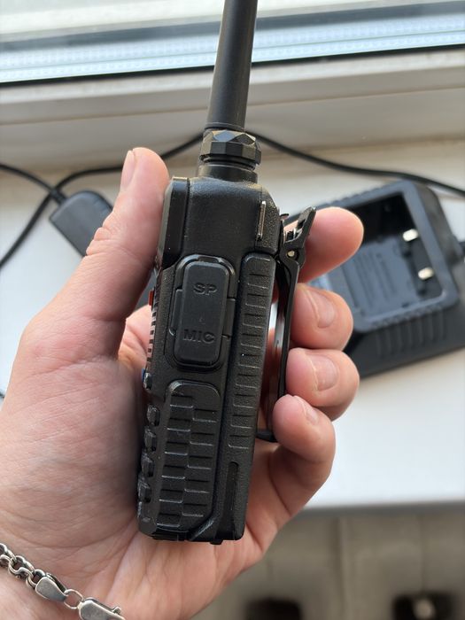 Baofeng uv-5r радіостанція