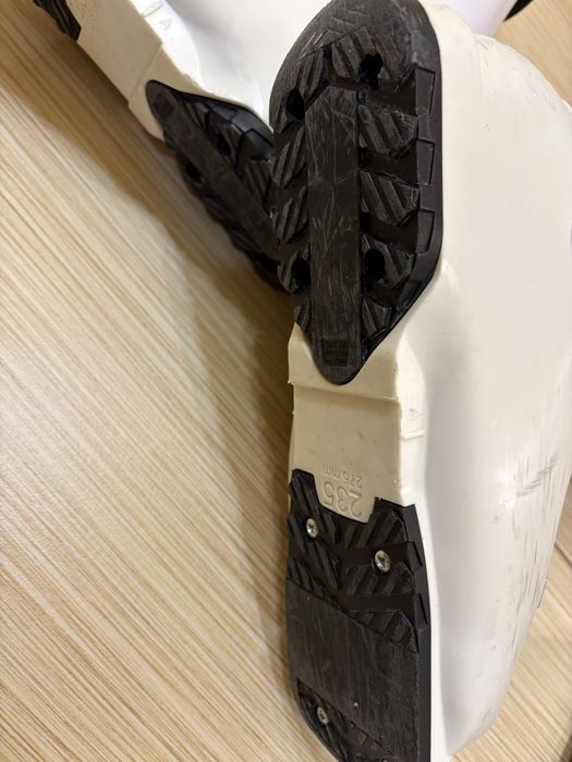 Buty Rossignol Hero Jr r. 235,
