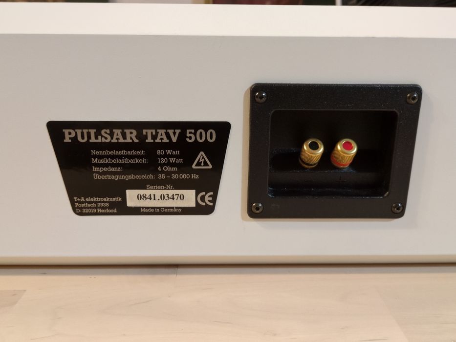Zestaw Hi-Fi Kolumny 2+1: T+A PULSAR TAR 400E +TAV 500 /2x60W+80W/4 om