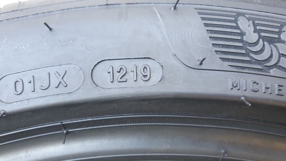 255/40ZR19  1шт Michelin (Мішелін) Авторезина, шини.