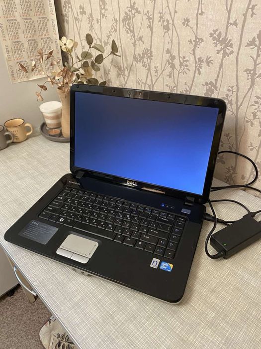 Ноутбук Dell Vostro 1015 на запчастини