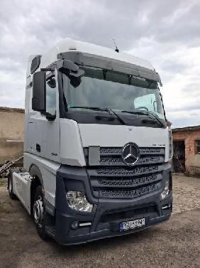 Mercedes-Benz
