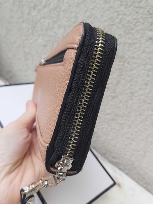Używany portfel GUESS brązowy duży tan Multi dania slg