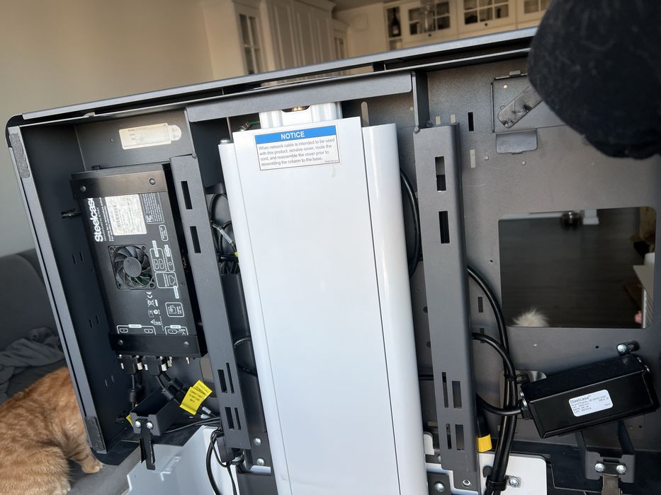 Steelcase MSCAPE-MOBILE - profesjonalna stacja konferencyjna/stojak TV