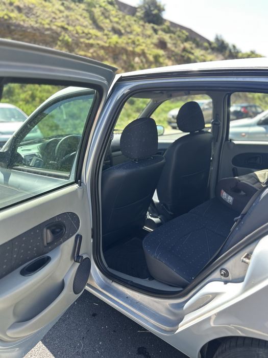 Renault Clio 2002