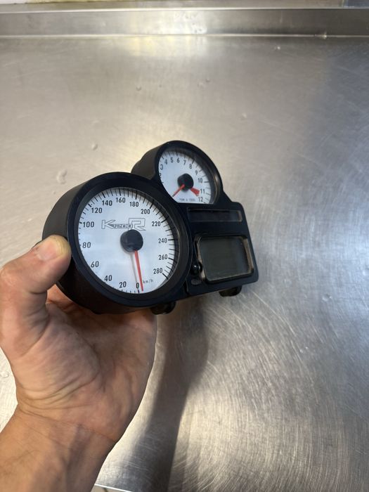 BMW K1200r приборна панель