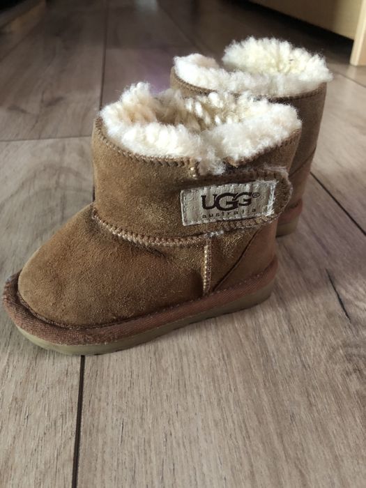 Дитячі UGG Australia