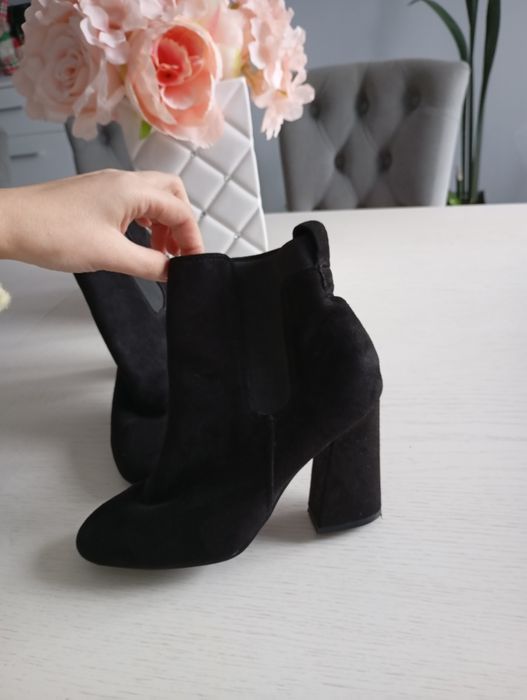 Czarne botki zamszowe 37 Lovie butik