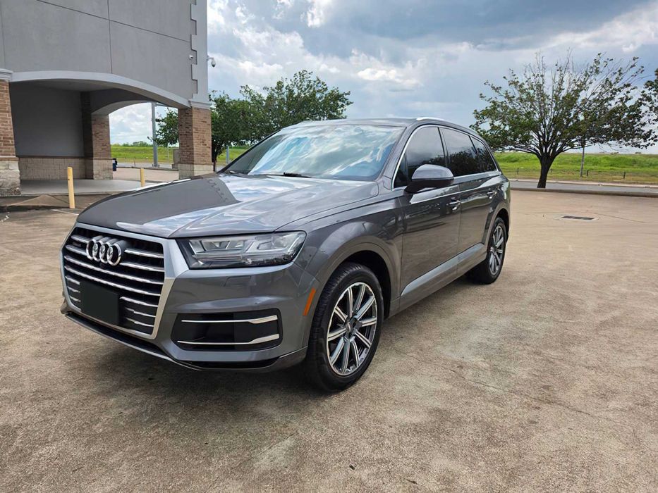 Audi Q7      2019