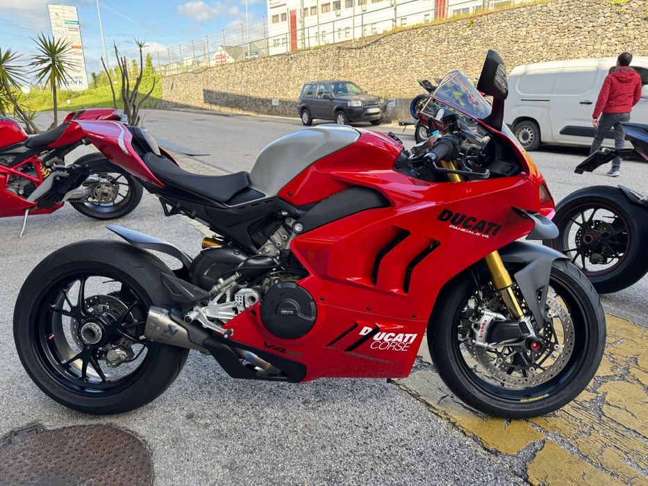 Extras: Ducati Panigale V4 2020/2024
