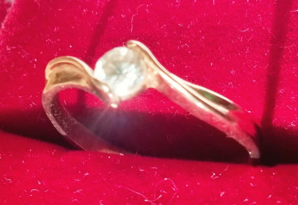 Подарунки! золото каблучка сережки тризуб каштан зірка