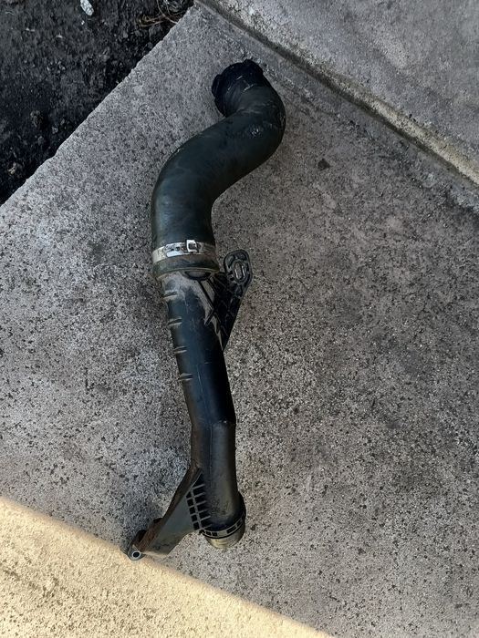 Патрубок інтеркуллера 144609034R 1,5 dci Dacia Renault Lodgy Sandero D