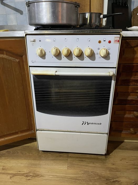 Kuchenka wolnostojąca z piekarnikiem - gazowa