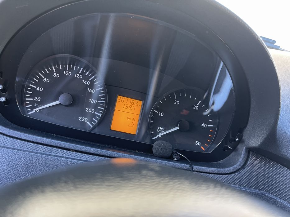 Vende-se Mercedes vito 113