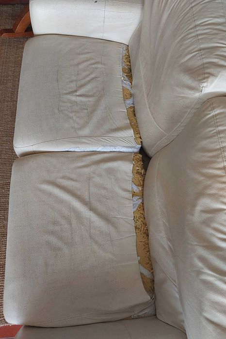 Sofa pele 3 lugares