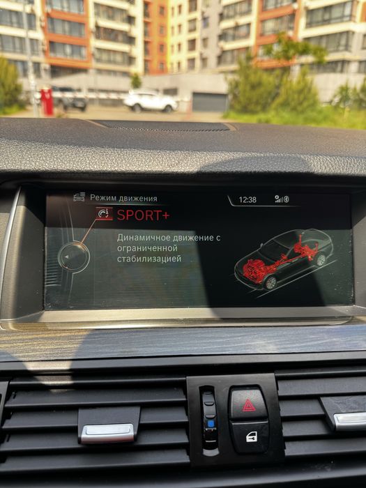 BMW F10 535i 2015 рік задній привід