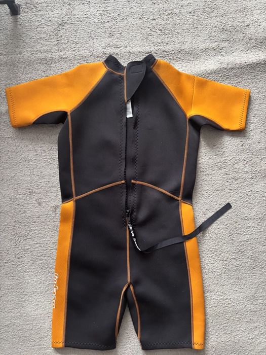 Fato de Surf. Para crianças de 14 anos