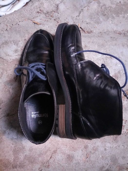 Rockport. Adidas. Calçado desportivo e outros irrepreensíveis!