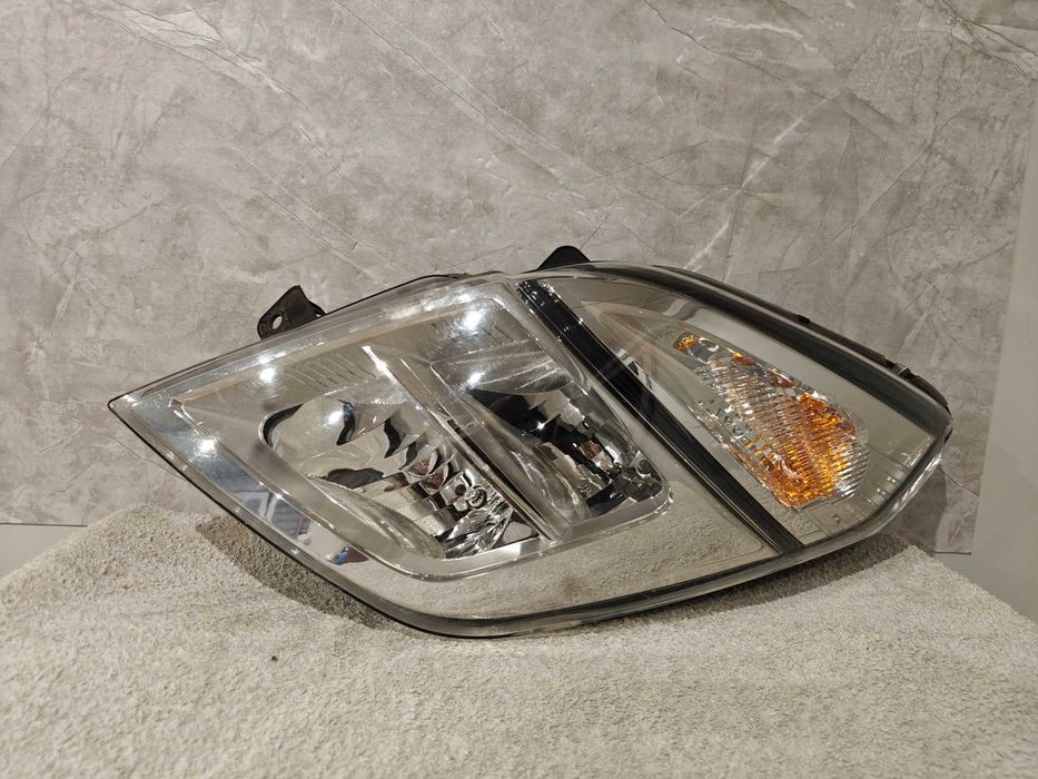 Lampa Lewy Przód Nissan NV400 EUROPA