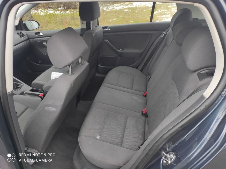 Volkswagen golf продаж