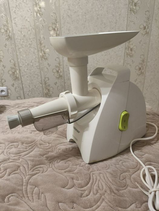 М'ясорубка Zeĺmer 986 .83 Expressive