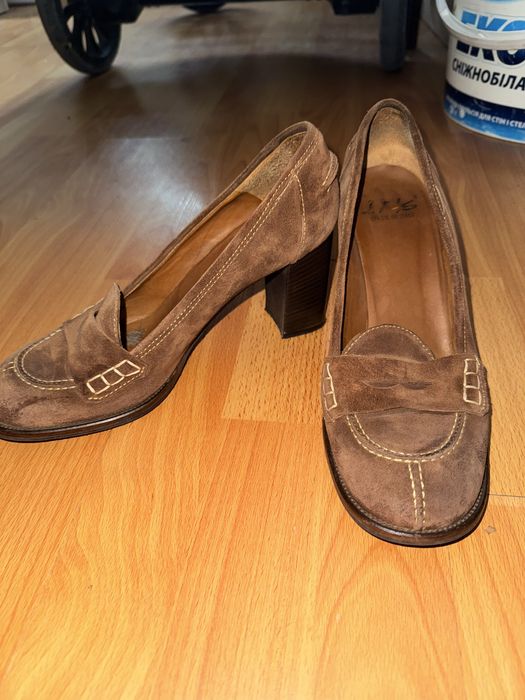 Замшеві туфлі на каблуці 41 розмір