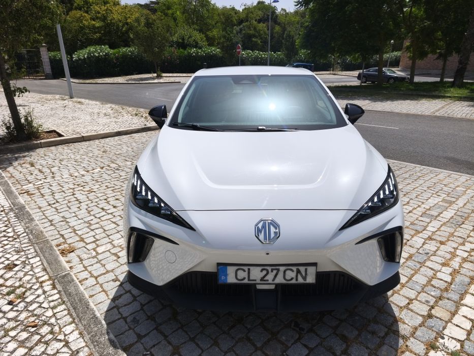 MG4 Luxury 64 kWh  2026  39kms