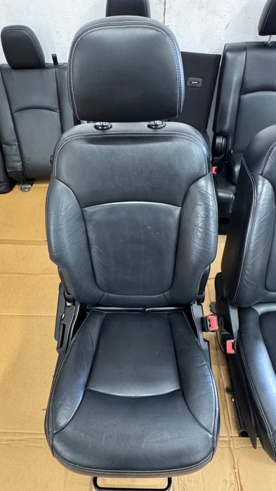 Fiat Freemont KOMPLET FOTELI 7 osobowy tapicerka WNĘTRZE