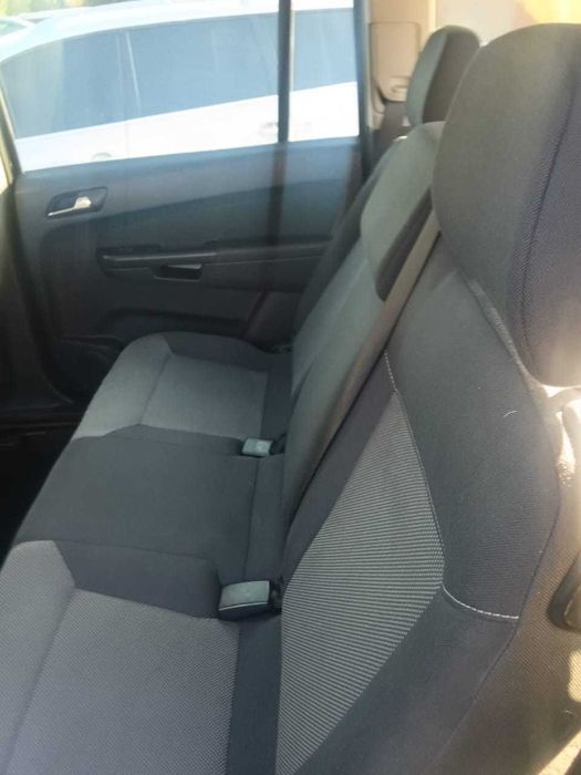 Opel Zafira — 2012 рік