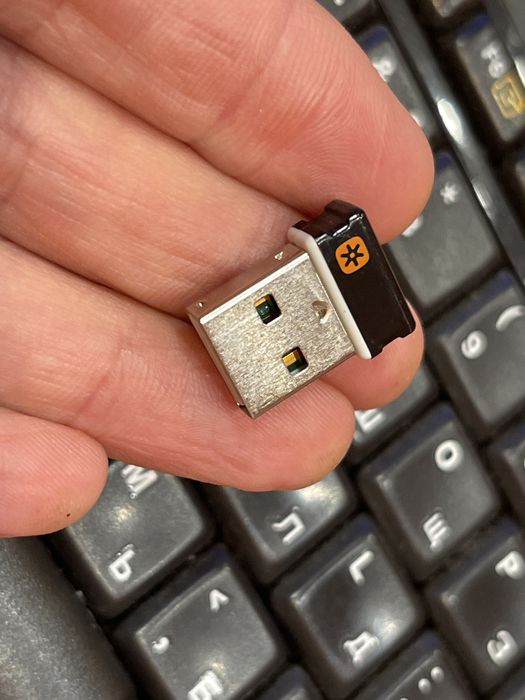 Logitech k520 + Logitech m185