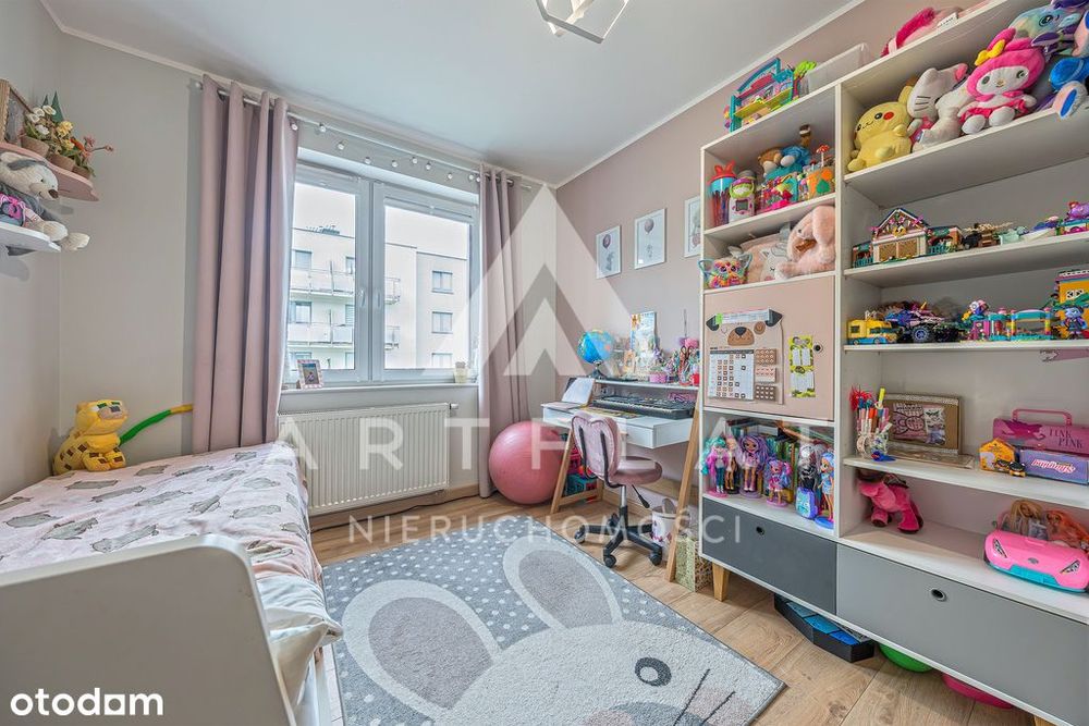 Zadbane 3 pokoje z miejscem postojowym i komórką