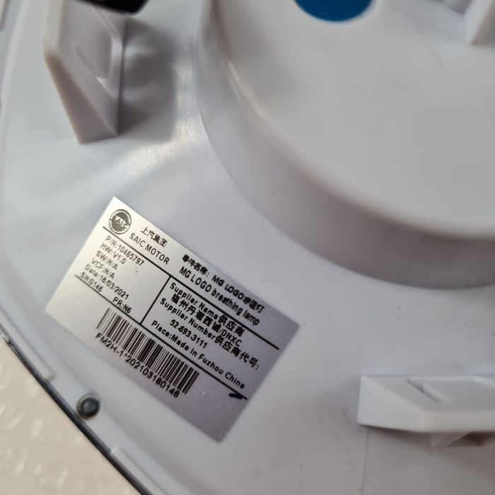 Emblemat Znaczek Logo MG ZS Nowy