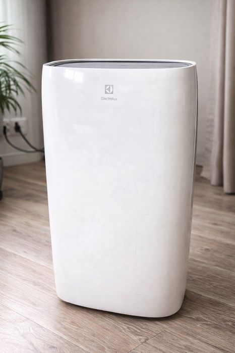 Мощный мобильный кондиционер Electrolux EACM-15 CL/N3 (до 40м²)