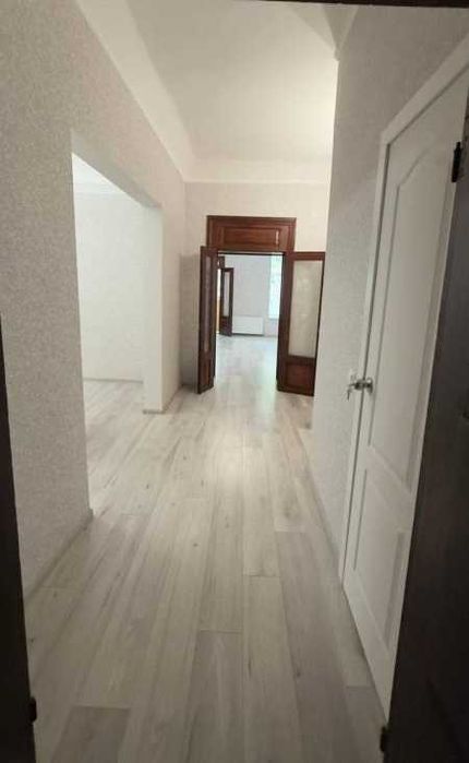 Продам 2-кімнатну квартиру ул. Богдана Хмельницького | 68 м² | під держпрограми
