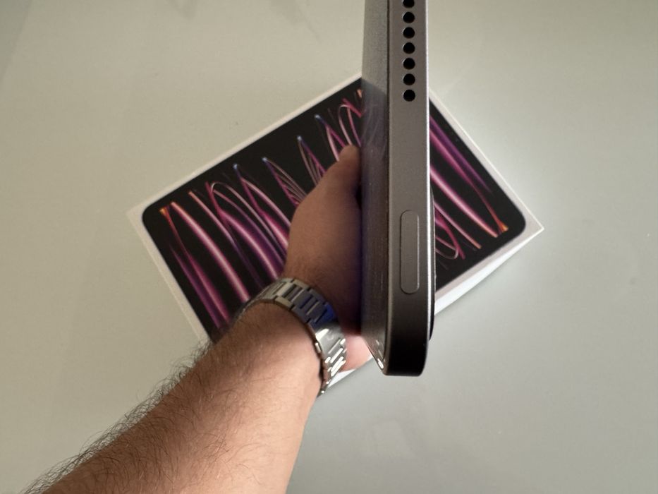 Apple iPad Pro 11 (4ª geração) M2 128gb + extras