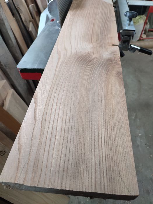 Stopnie i parapety z jesiona